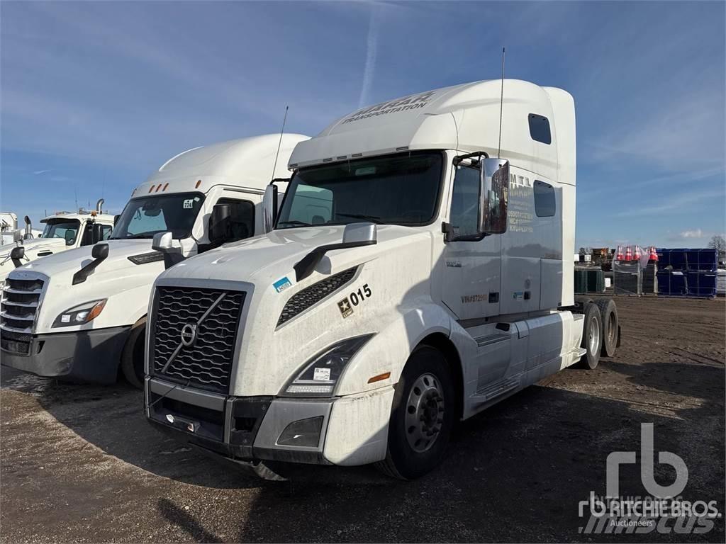 Volvo VNL760 Trekkers