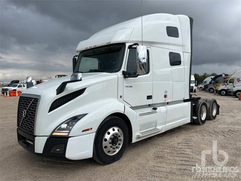 Volvo VNL760 Trekkers