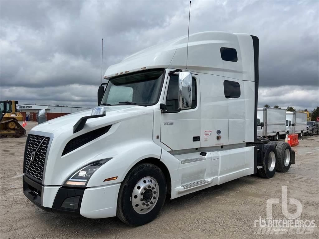 Volvo VNL760 Trekkers