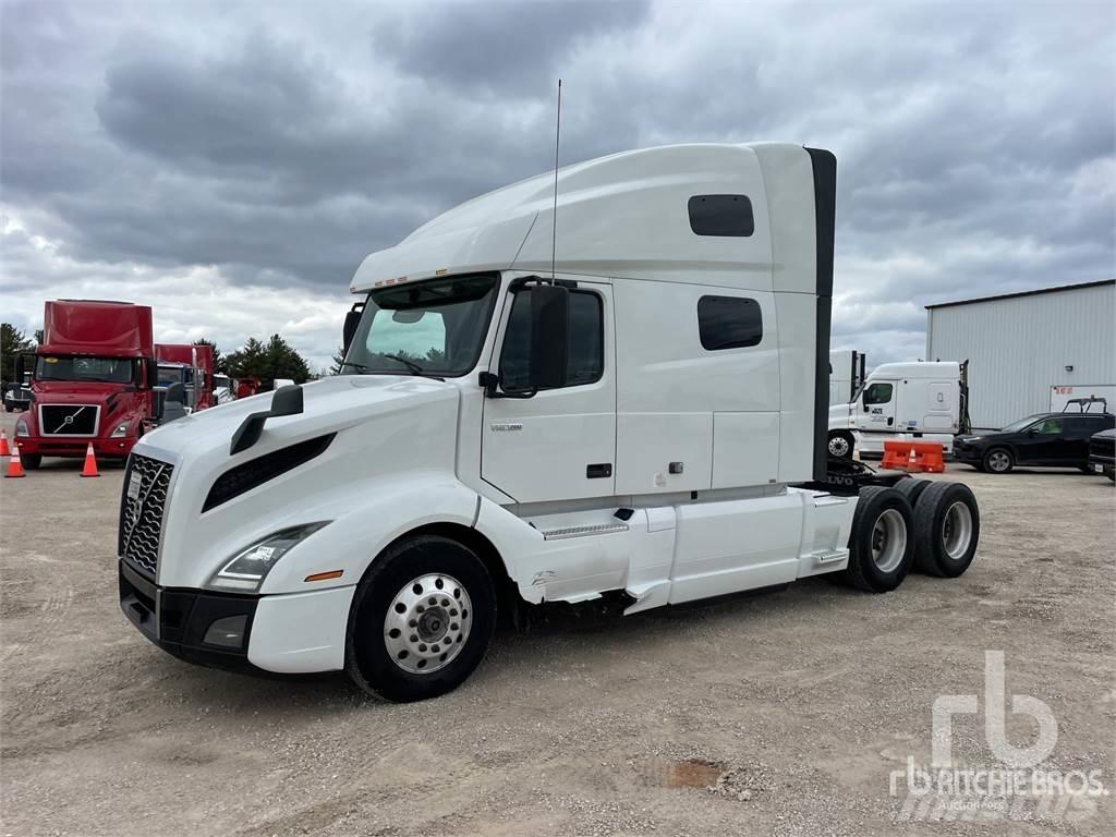 Volvo VNL760 Trekkers