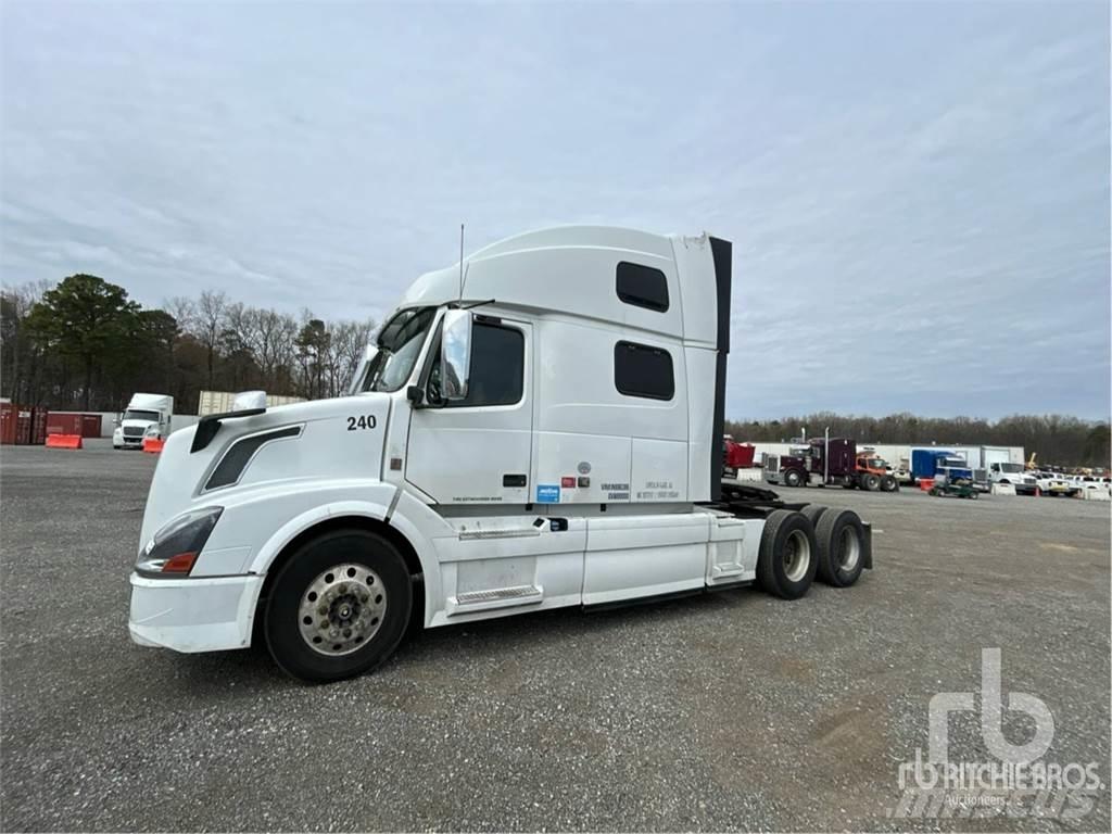Volvo VNL780 Trekkers