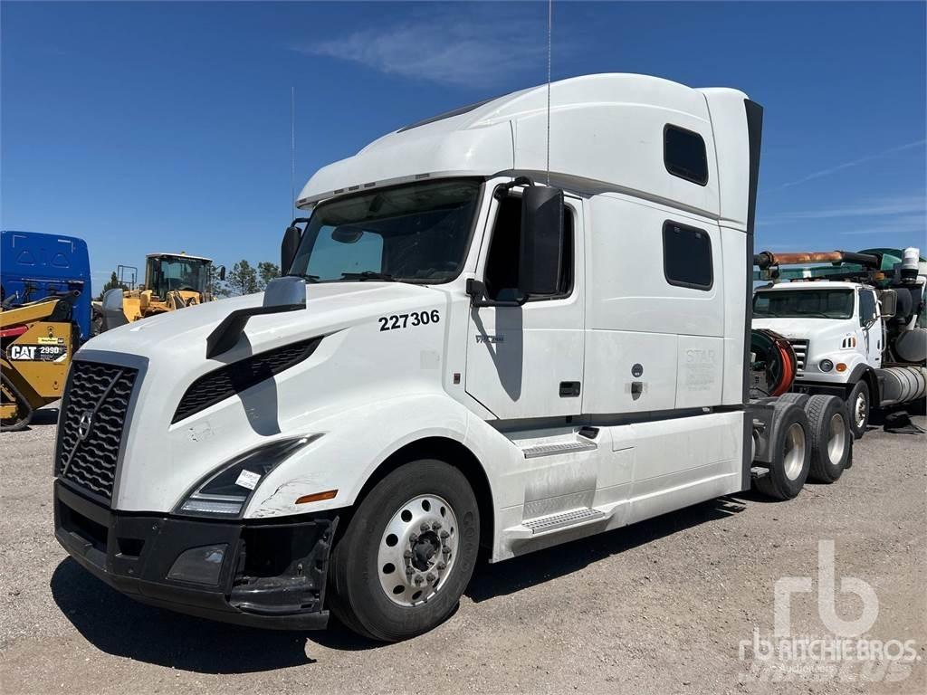 Volvo VNL860 Trekkers