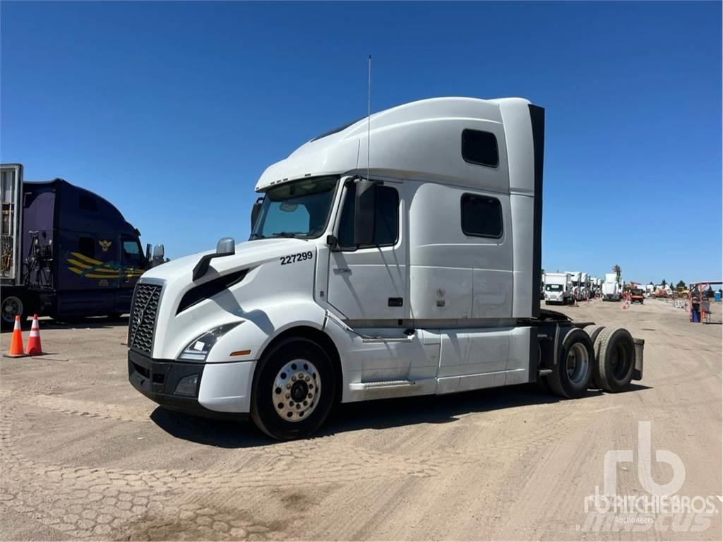 Volvo VNL860 Trekkers