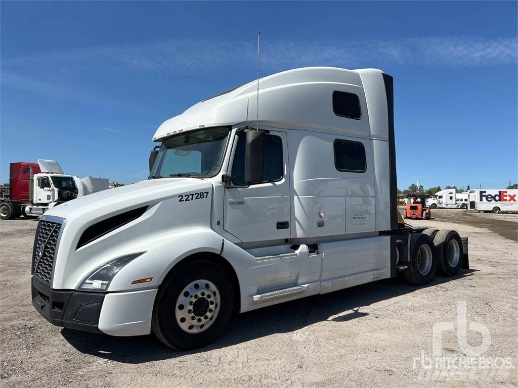 Volvo VNL860 Trekkers