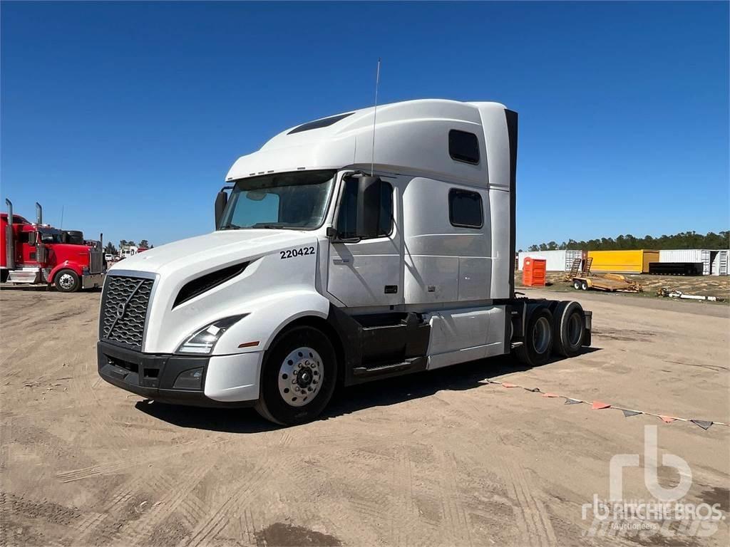 Volvo VNL860 Trekkers