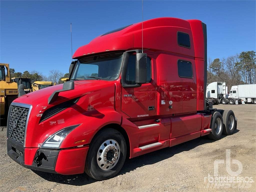 Volvo VNL860 Trekkers
