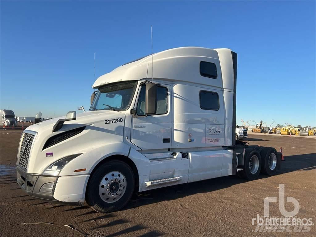 Volvo VNL860 Trekkers