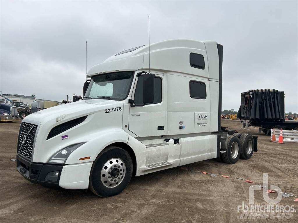 Volvo VNL860 Trekkers