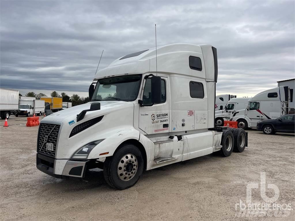 Volvo VNL860 Trekkers