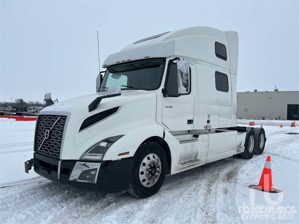 Volvo VNL860 Trekkers