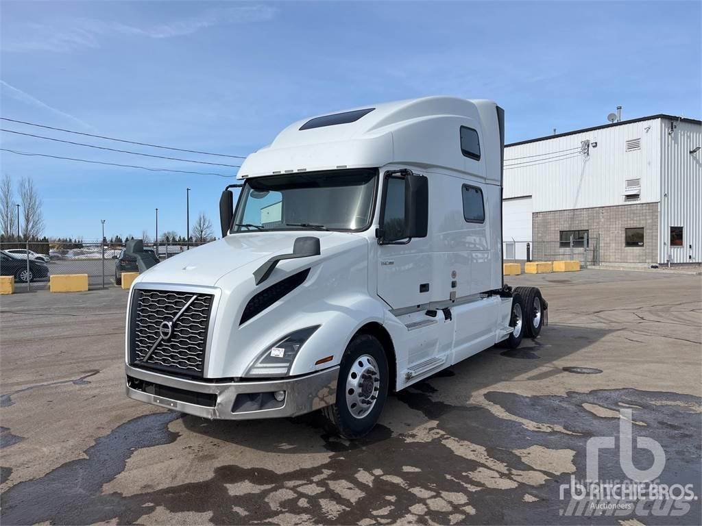 Volvo VNL860 Trekkers