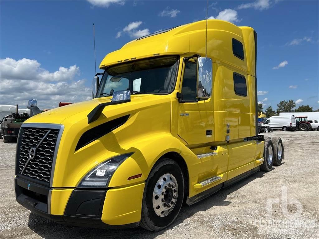 Volvo VNL860 Trekkers
