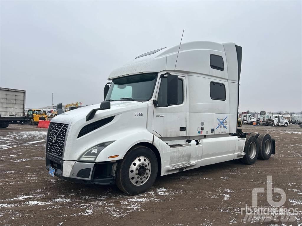 Volvo VNL860 Trekkers