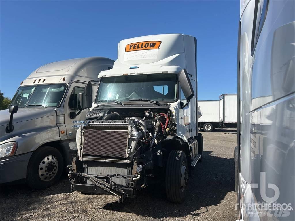 Volvo VNR Trekkers