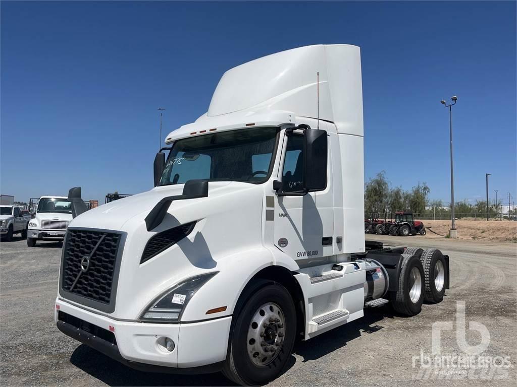 Volvo VNR300 Trekkers