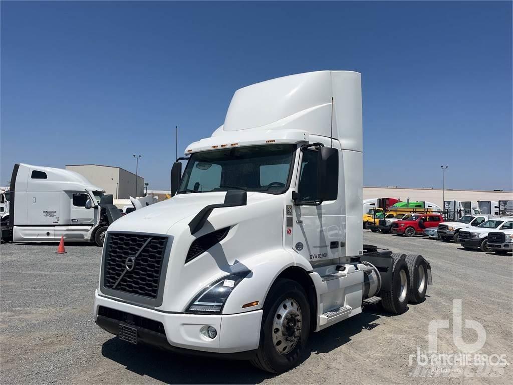 Volvo VNR300 Trekkers