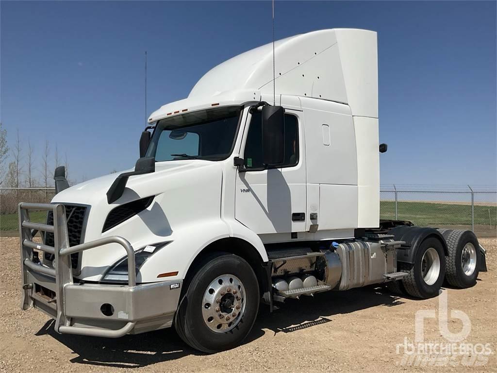 Volvo VNR64T400 Trekkers