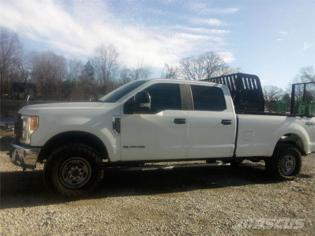 Ford F250 Bestelwagens met open laadbak