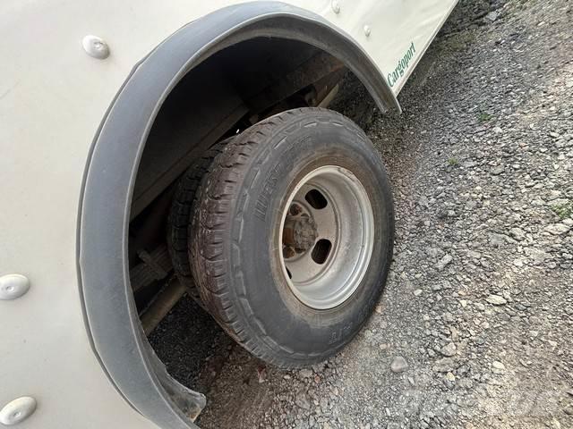 GMC Savana 4500 Bakwagens met gesloten opbouw