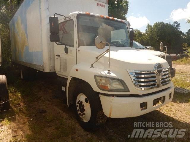 Hino 258 Bakwagens met gesloten opbouw
