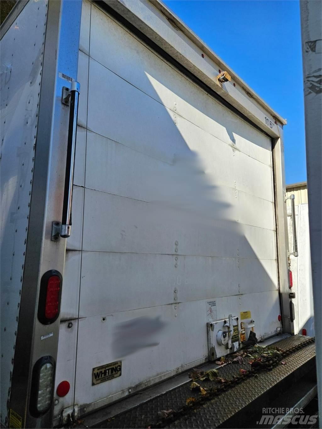 Hino 268 Bakwagens met gesloten opbouw