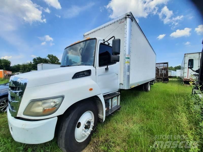 Hino 268 Bakwagens met gesloten opbouw