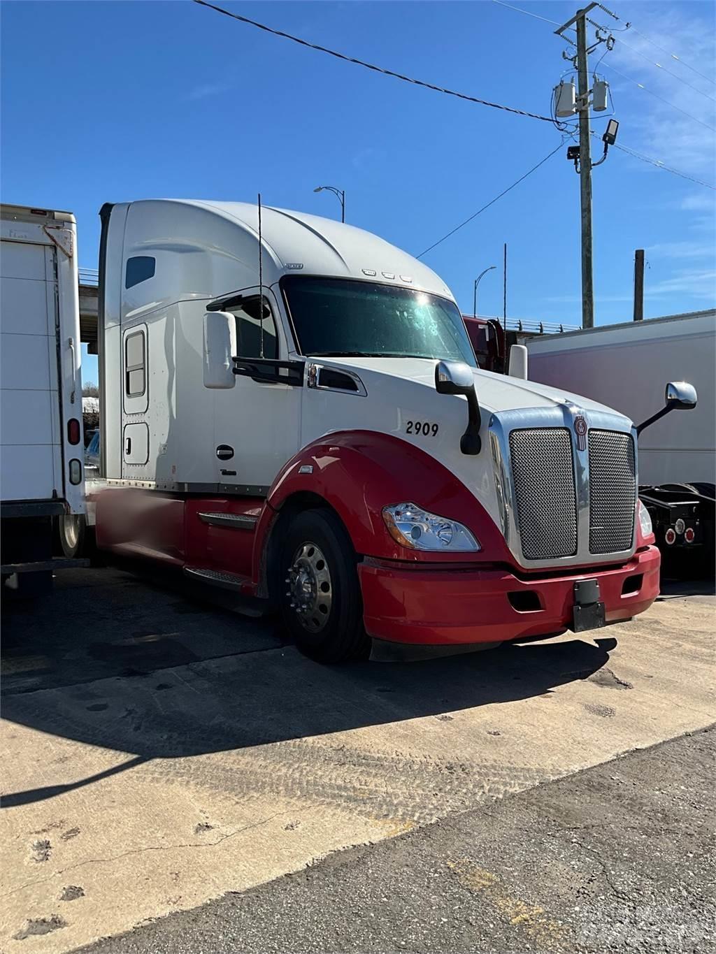Kenworth T680 Trekkers