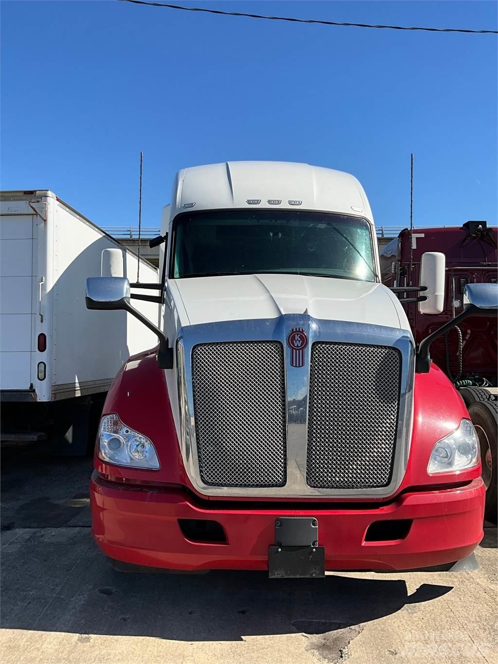 Kenworth T680 Trekkers