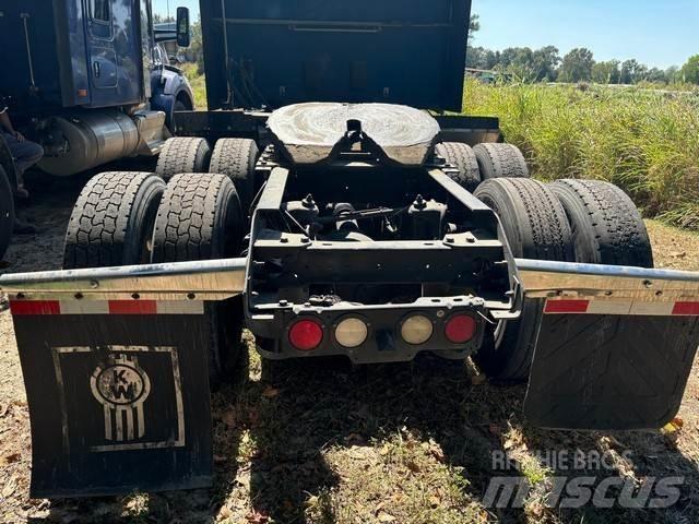 Kenworth T680 Trekkers