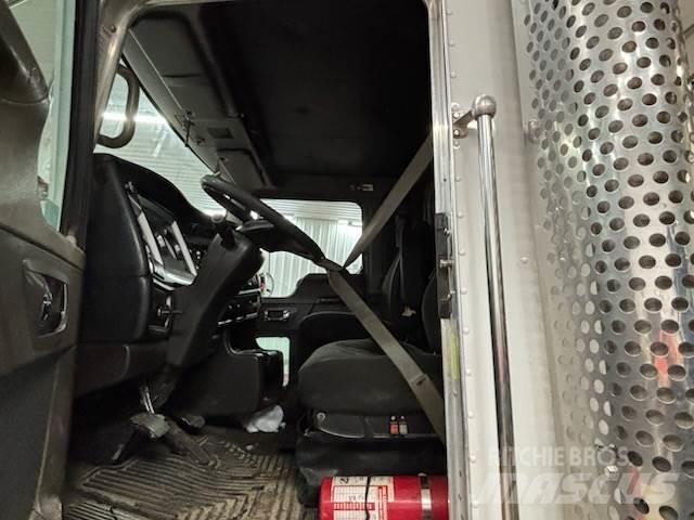 Kenworth T800W Trekkers