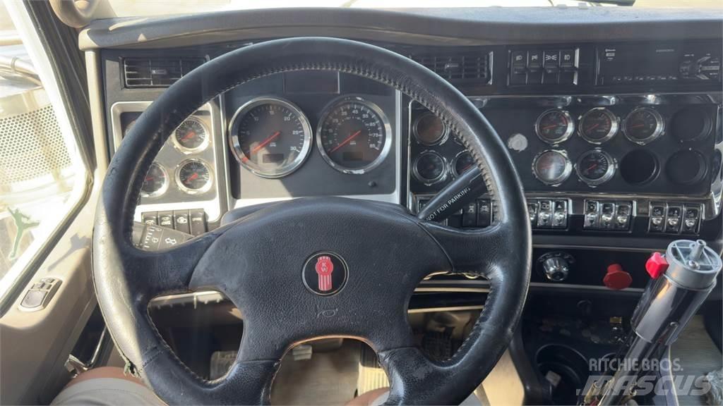 Kenworth W900 Trekkers