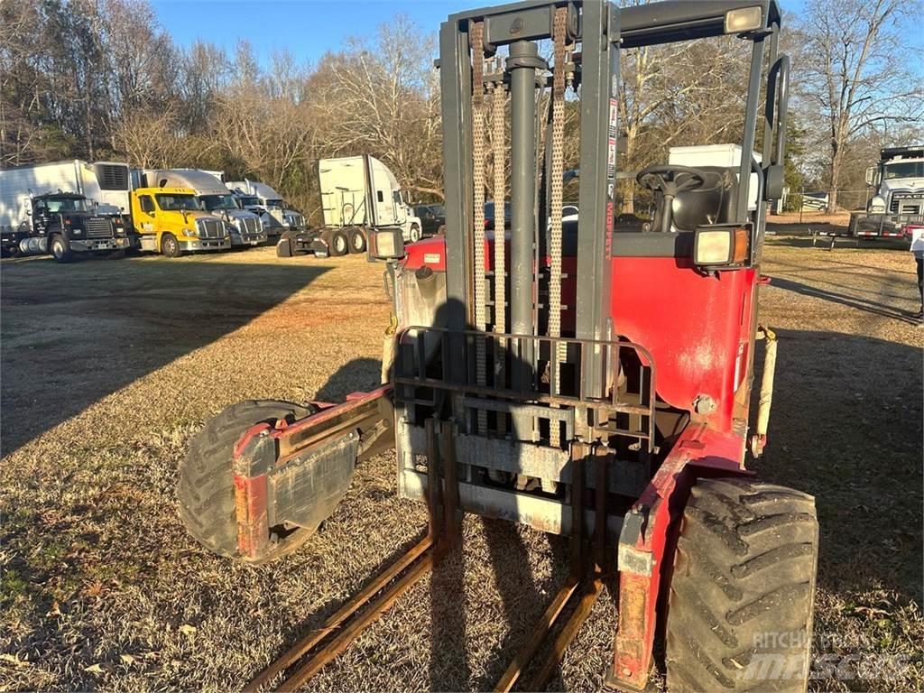 Moffett M55 Four-way truck