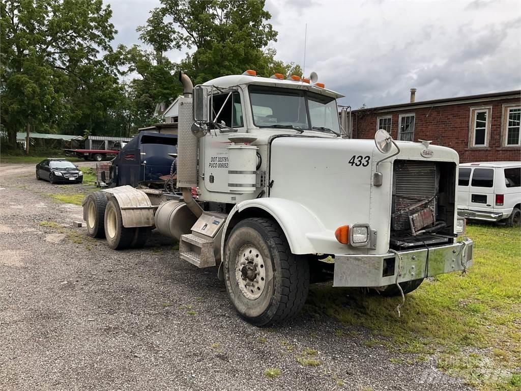 Peterbilt 357 Trekkers