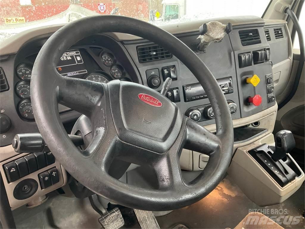 Peterbilt 579 Trekkers