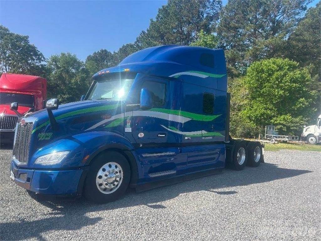 Peterbilt 579 Trekkers