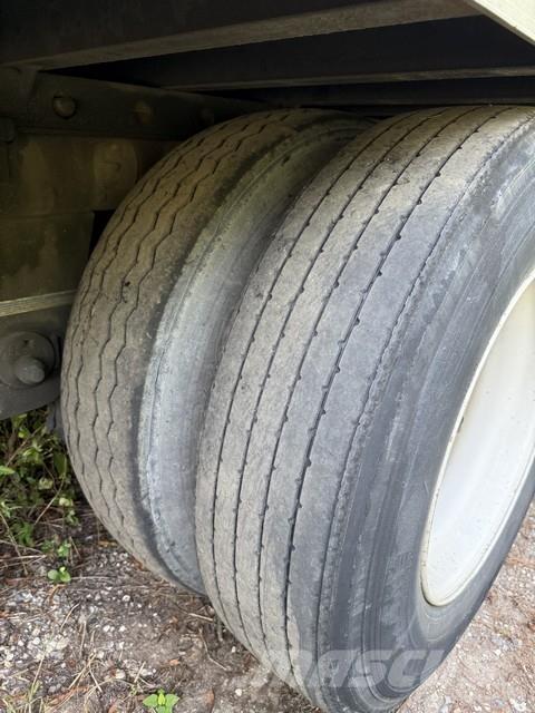 Utility VS2DX Gesloten opbouw trailers