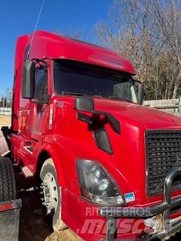 Volvo VNL64T670 Trekkers