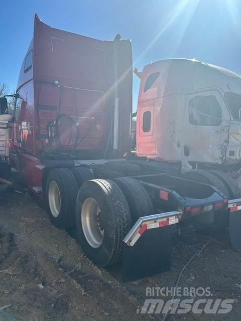 Volvo VNL64T670 Trekkers