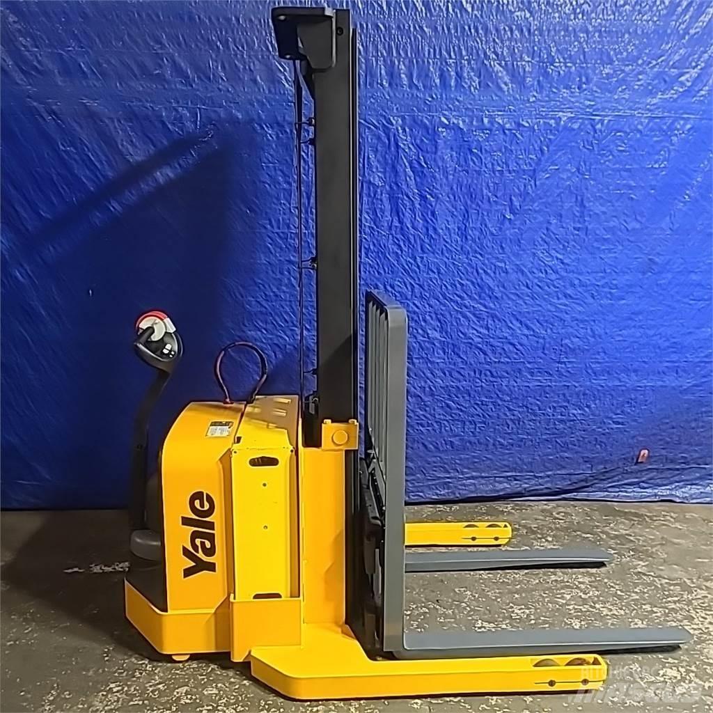 Yale MSW040 Zelfrijdende stapelaars