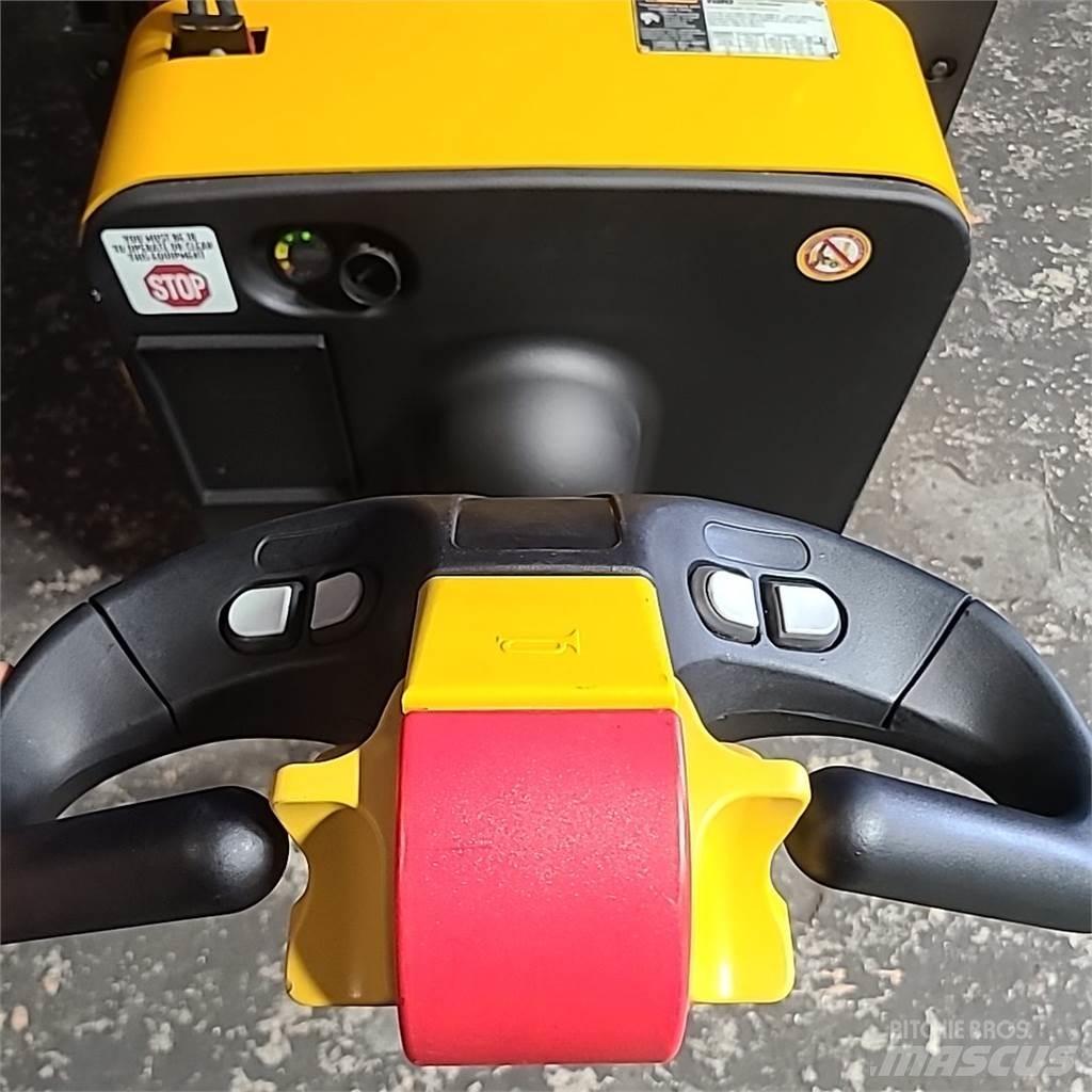 Yale MSW040 Zelfrijdende stapelaars
