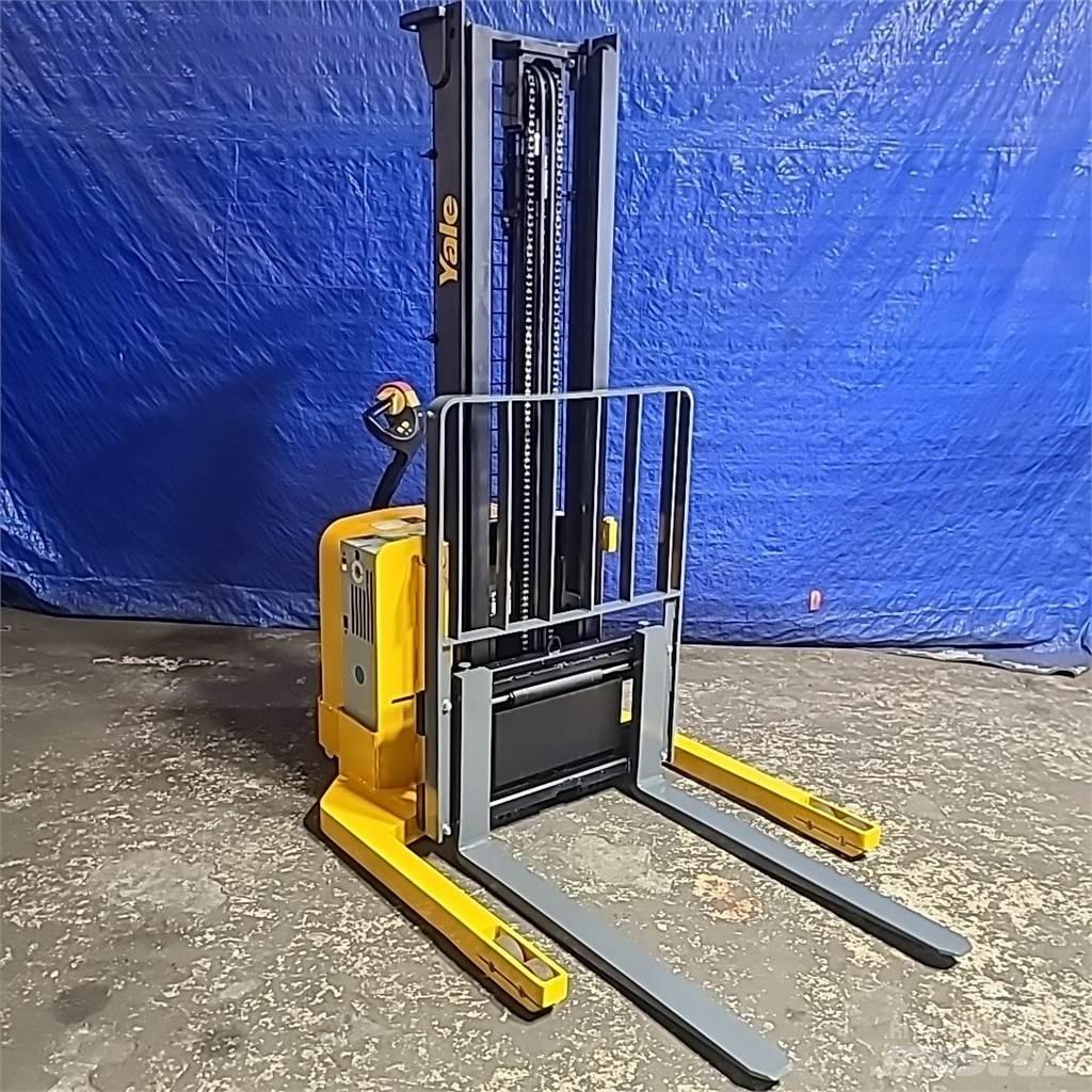 Yale MSW040 Zelfrijdende stapelaars