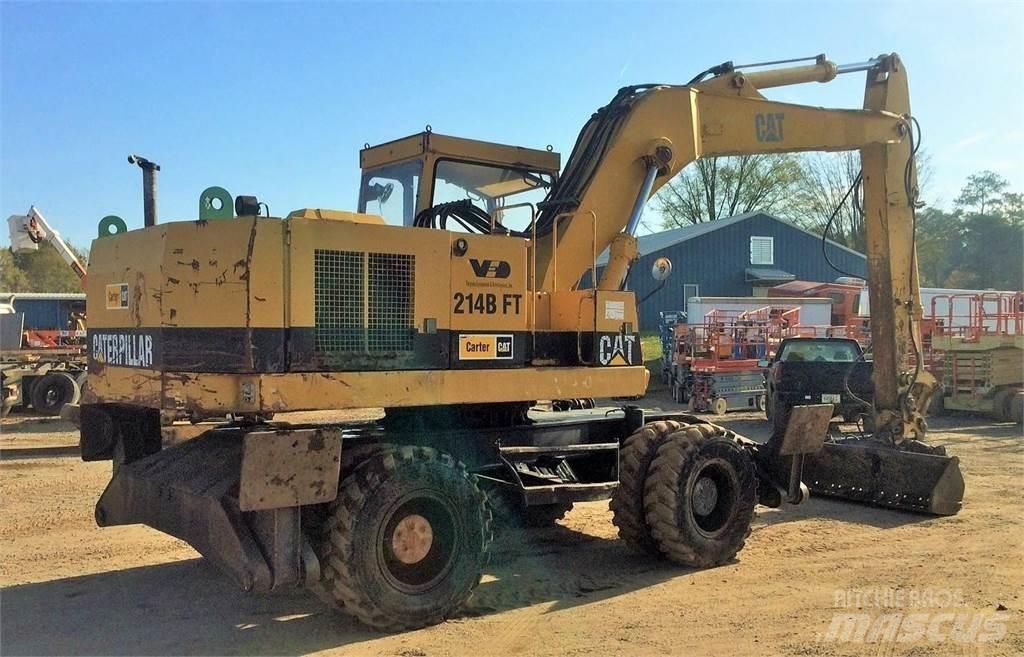 CAT 214B FT Wielgraafmachines