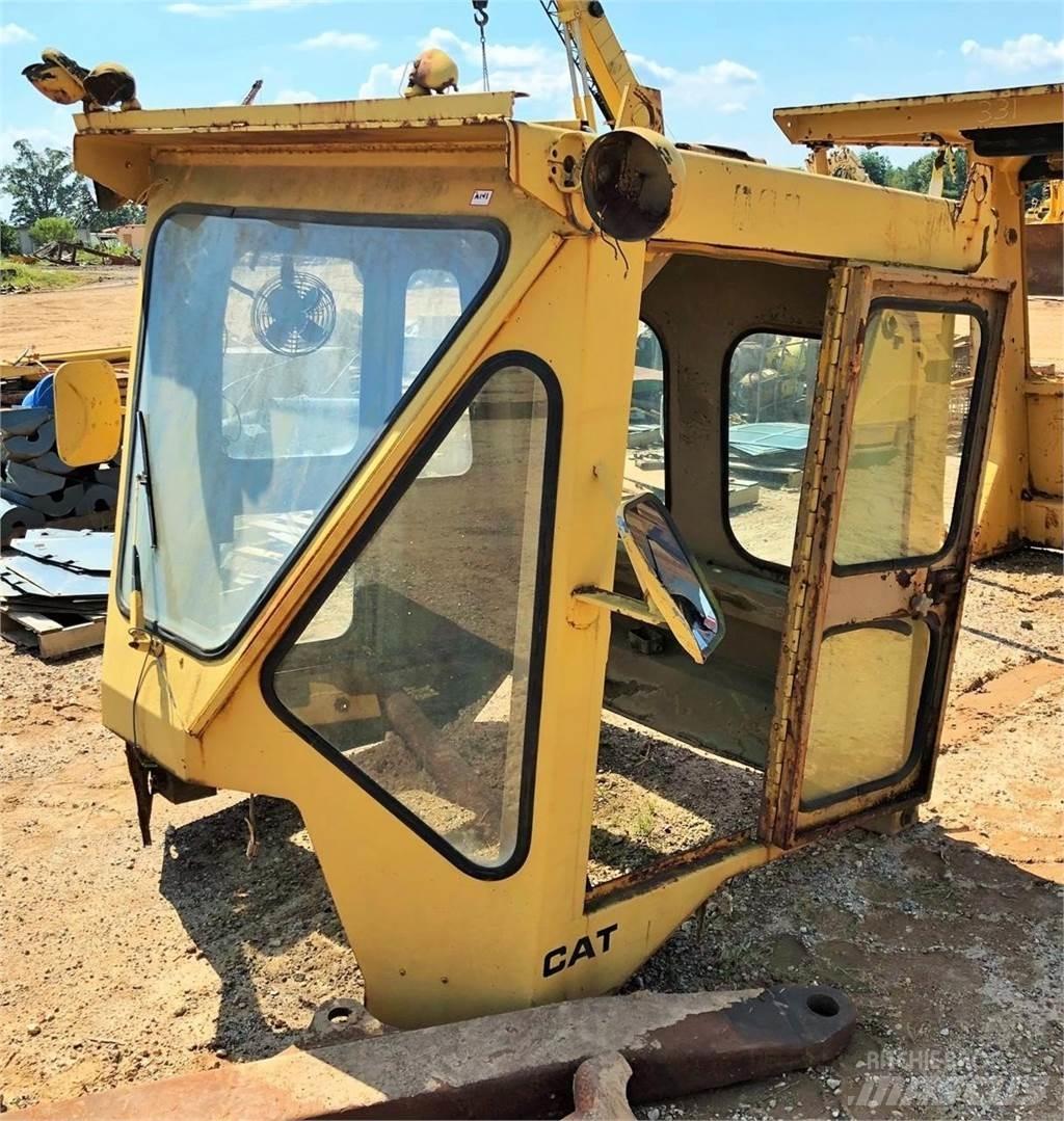 CAT 980C Cabine en interieur