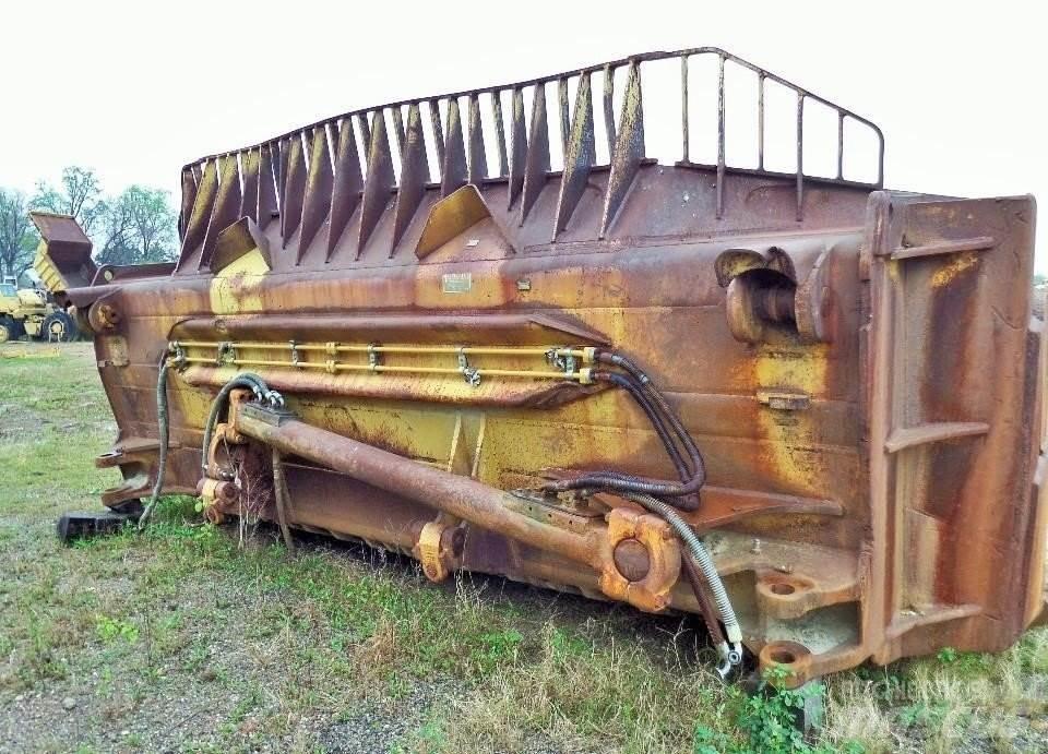 CAT D11 Bladen