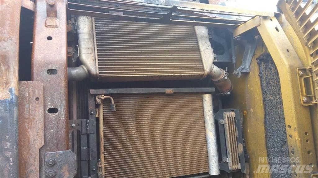 Komatsu PC210 Rupsgraafmachines