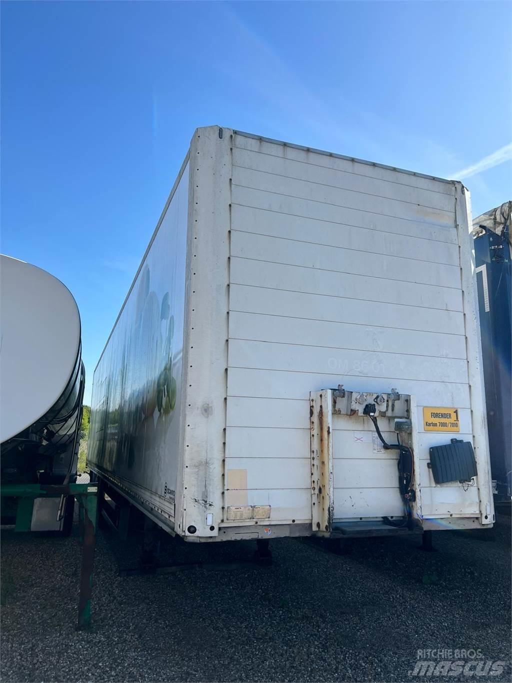 Schmitz 13,6 mtr boks Gesloten opleggers