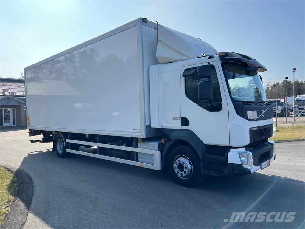 Volvo FL 16 ton 250HK Bakwagens met gesloten opbouw