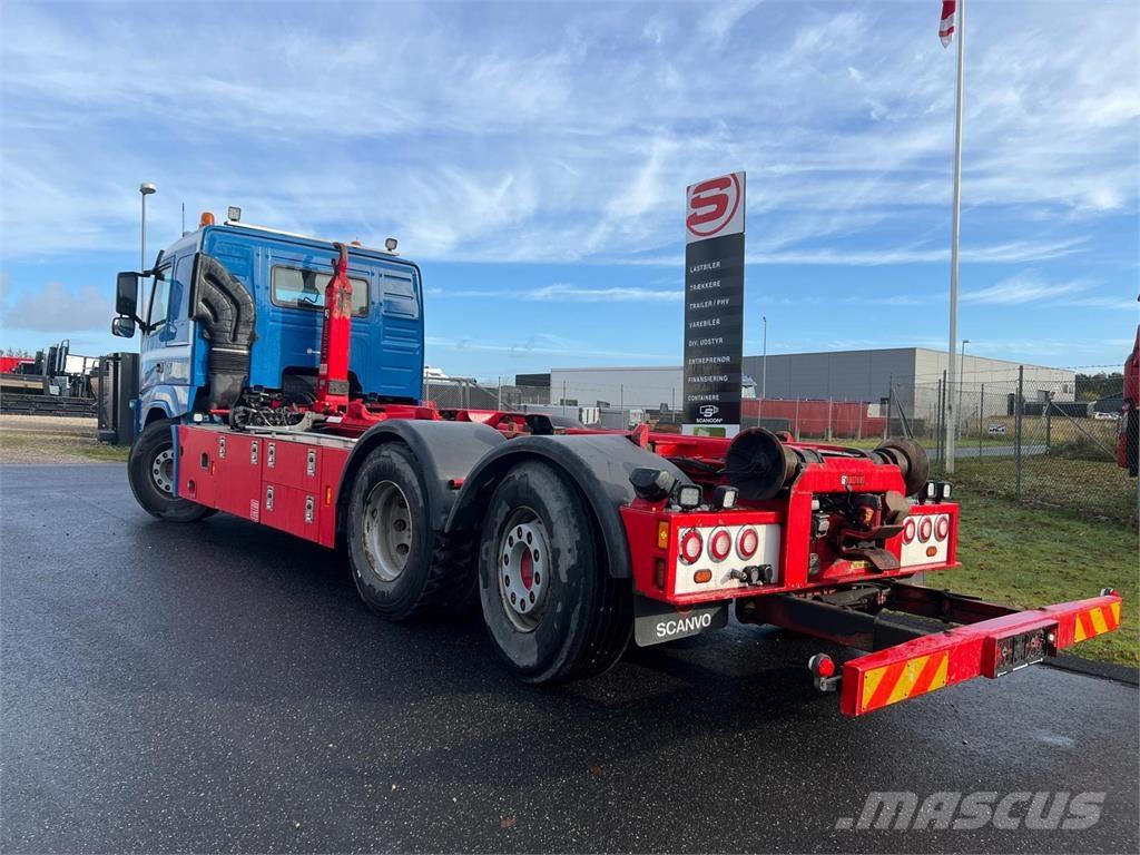 Volvo FM450 Vrachtwagen met containersysteem