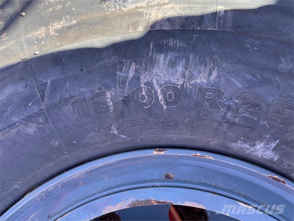 Michelin  Banden, wielen en velgen