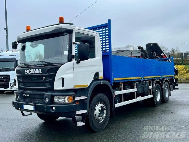 Scania P 410 Vlakke laadvloer met kraan